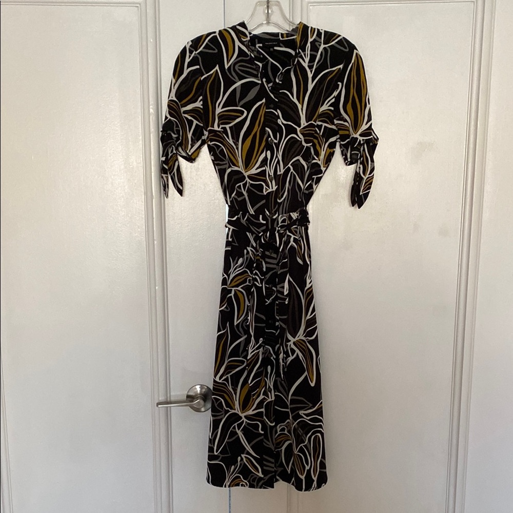 Black/multi color dress